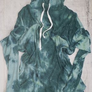 Rue 21 long sleeve lightweight sweater